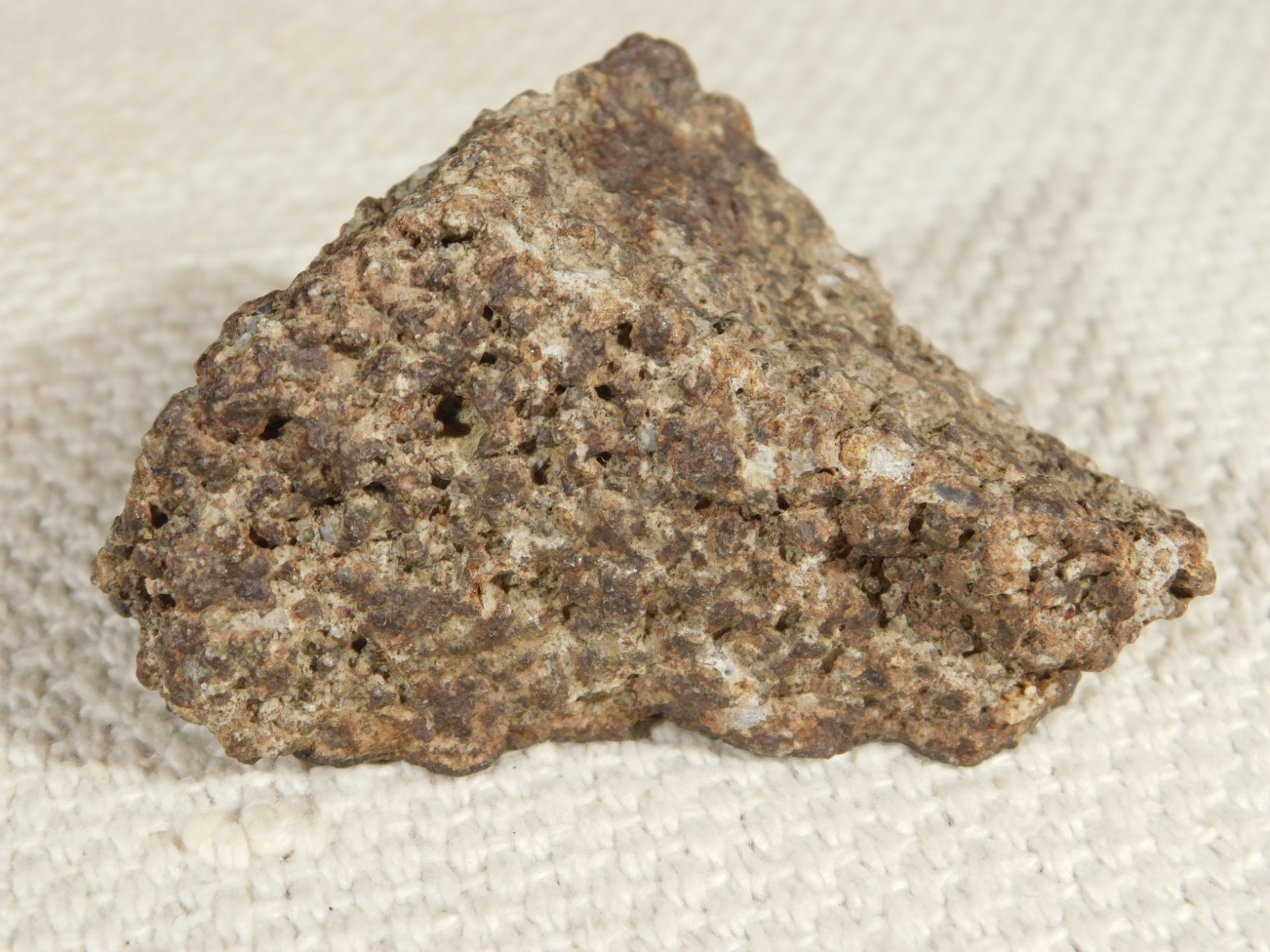 Classified NWA 8245 METEORITE 100% Natural FELL on Erfoud, Morocco 114gr