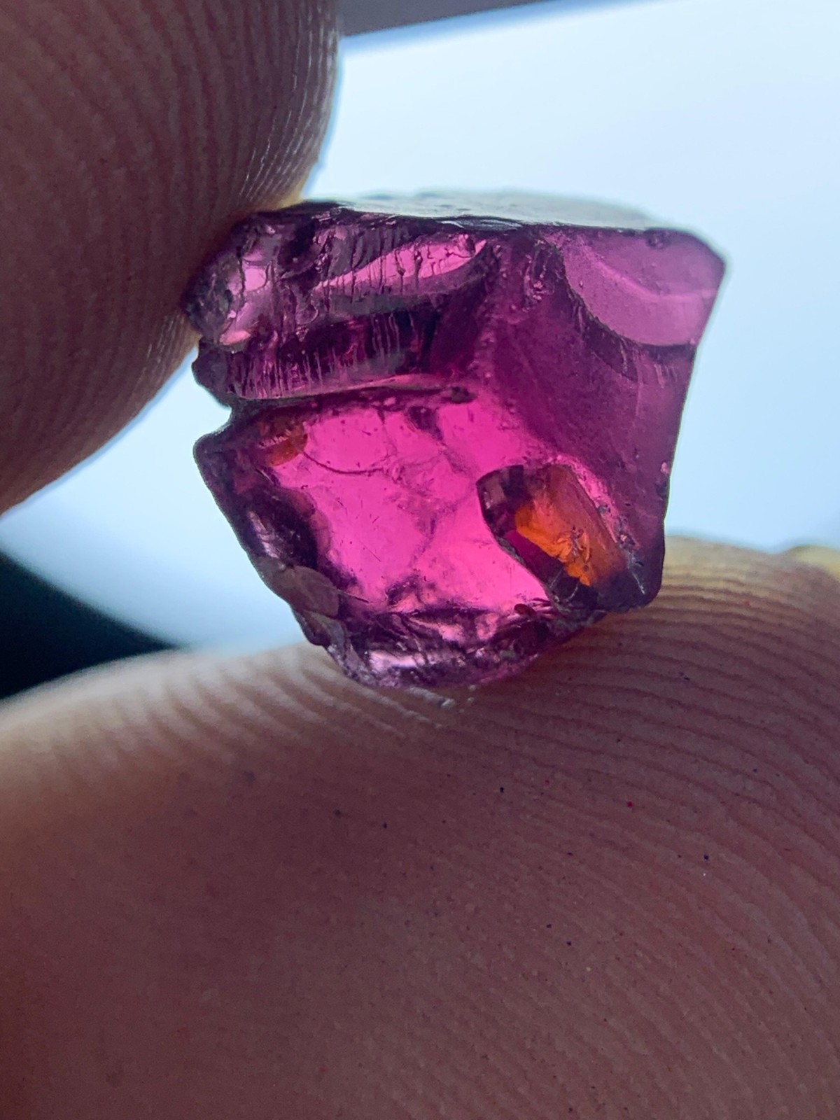 3 Crts Gorgeous Facet Grade Nice Hot Purple Umbalite Garnet For Cutting