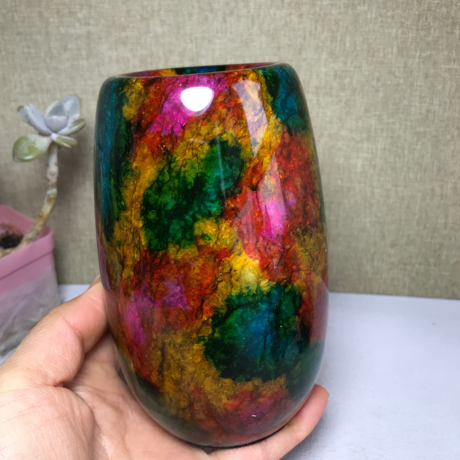 Natural “Seven Colors Jade” vase specimen -Taiwan China 1140g 129mm A2928