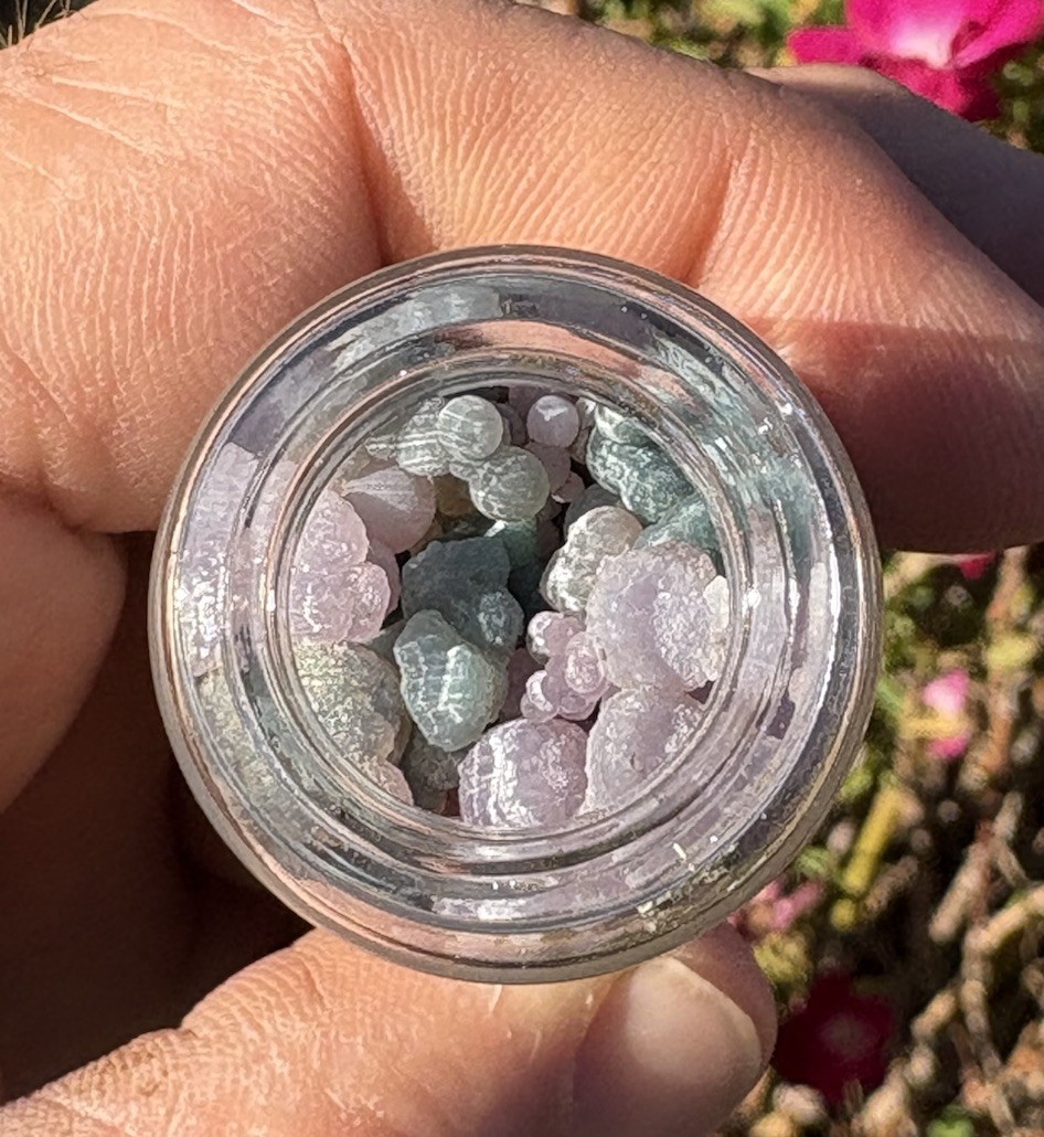 ☘️RR⛏️: Small PCS Grape Agate (38 Grams) In Glass Vile, Indonesia