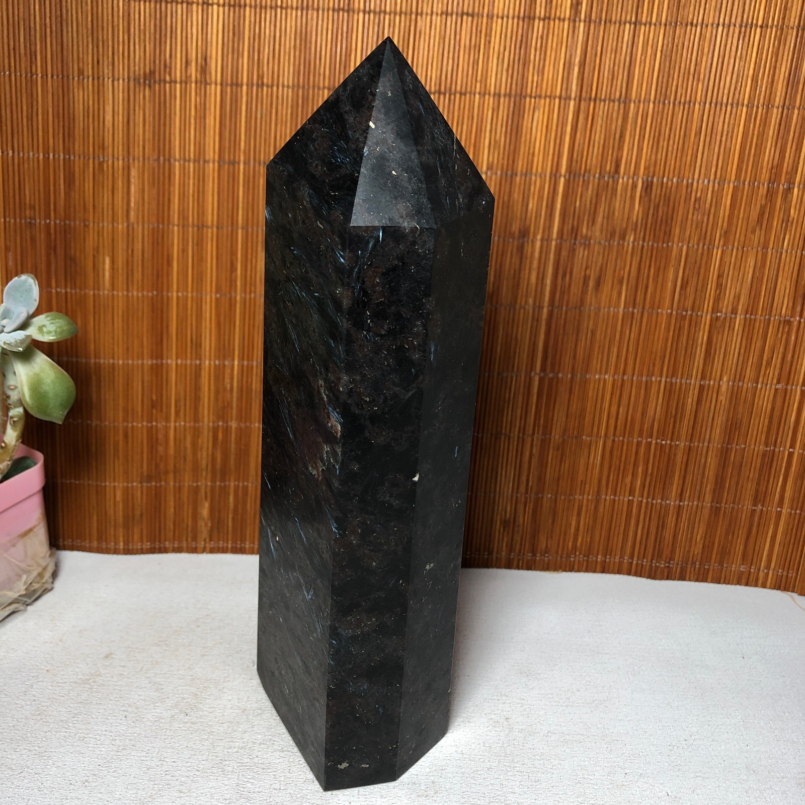 1.13kg Natural Fireworks Stone Crystal Wand Point Healing free standing A2282