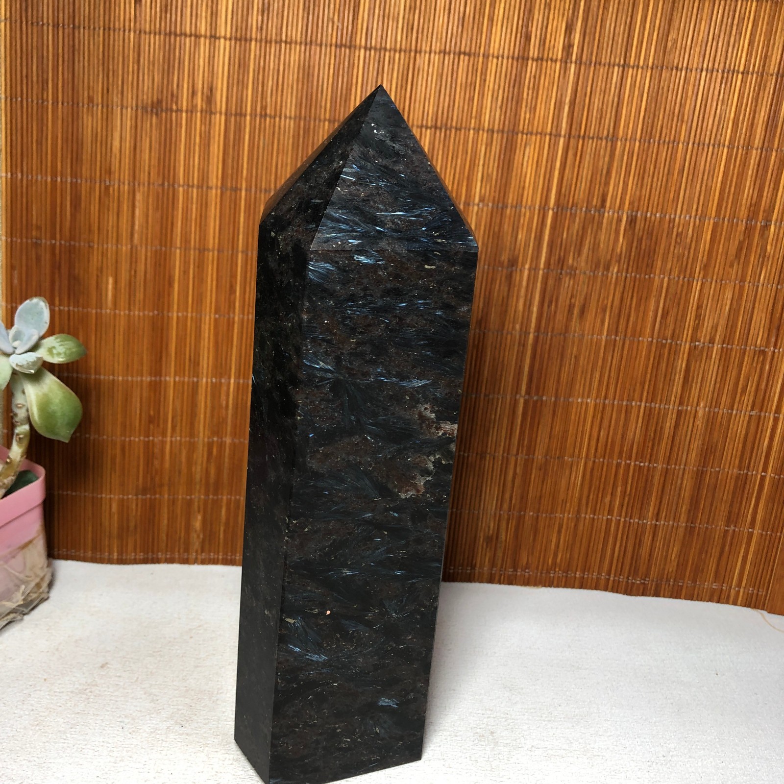 1.13kg Natural Fireworks Stone Crystal Wand Point Healing free standing A2282