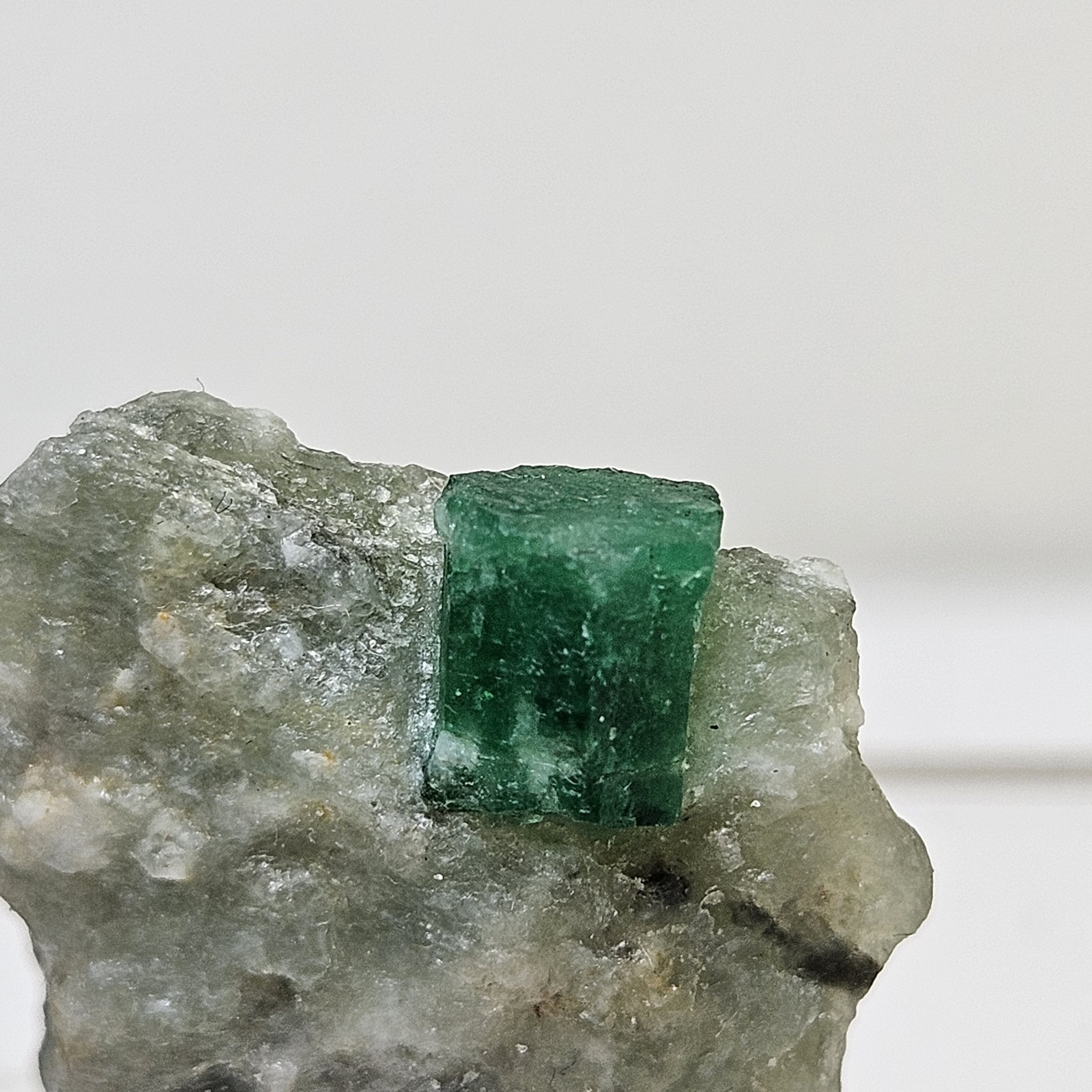Lovely Natural Terminated Emerald Crystal On Matrix U.S Seller Swat Pakistan