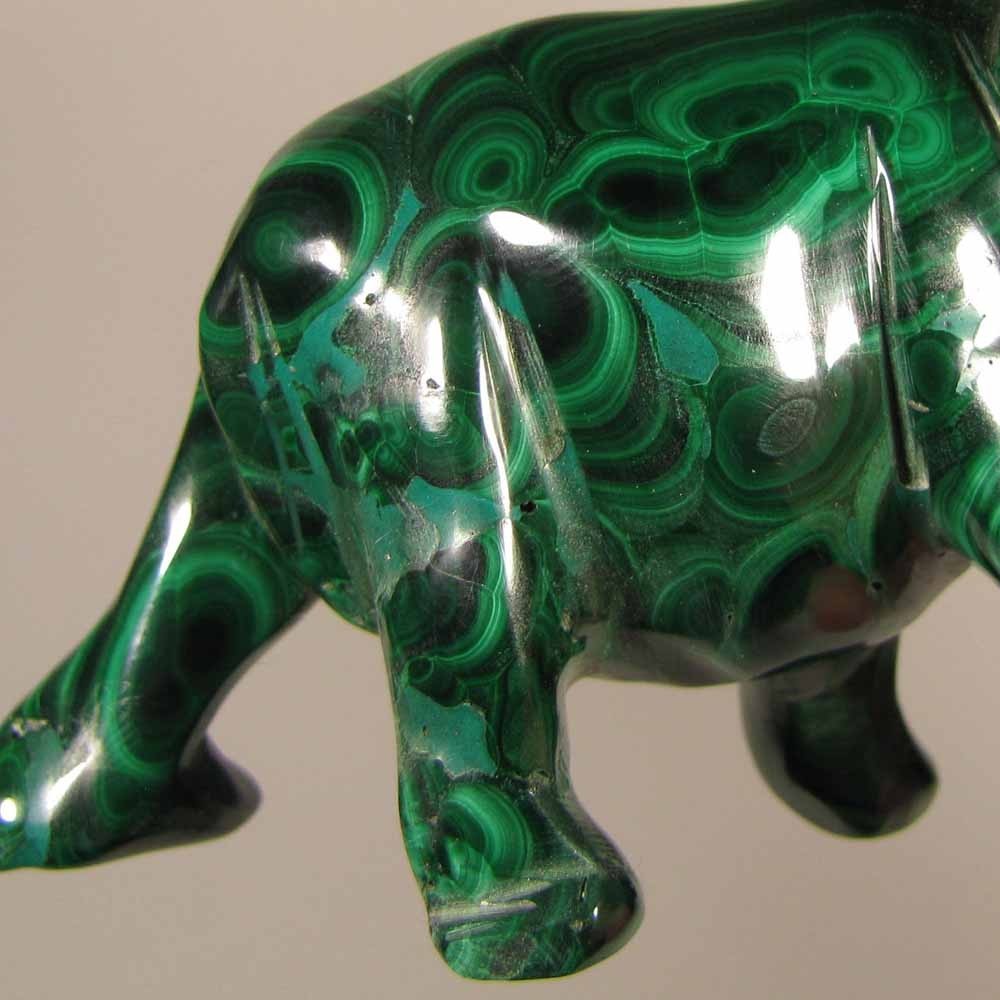 4″ Handcarved MALACHITE ELEPHANT Gemstone Animal Carving – Congo, Africa