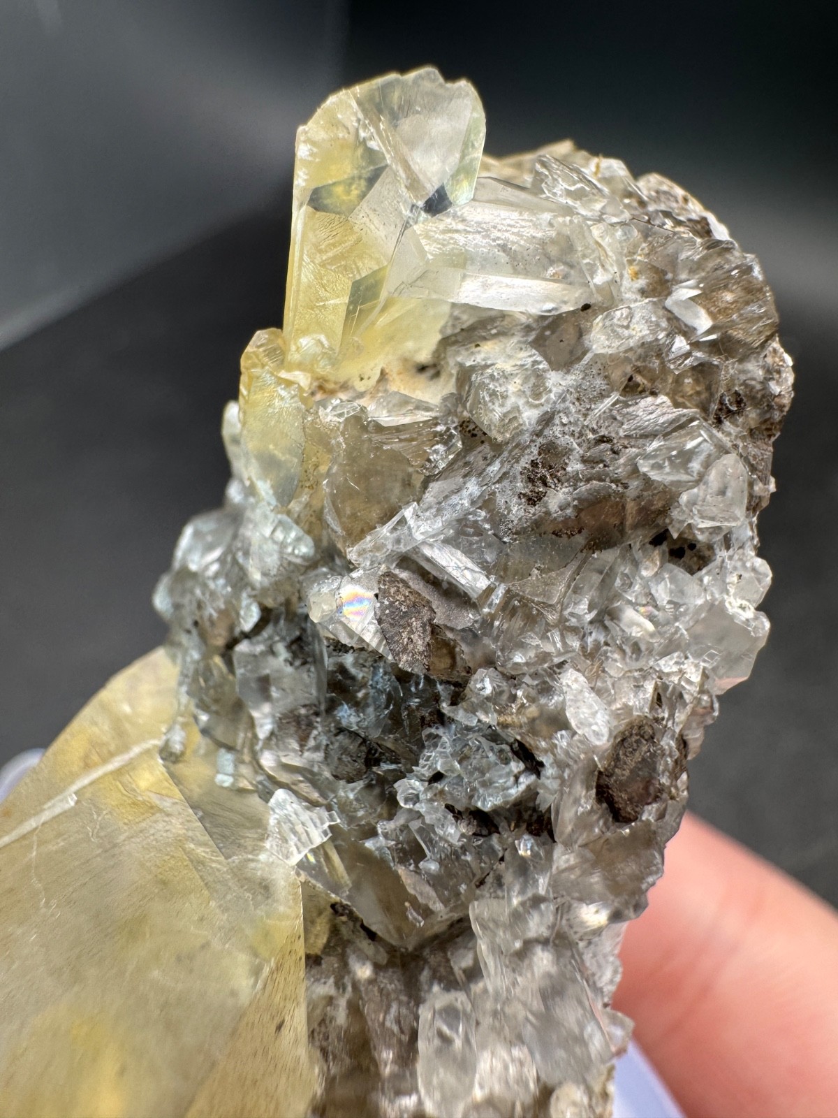 6557 Auralight Calcite on White Quartz BRIGHT UV Fu Jian 100g