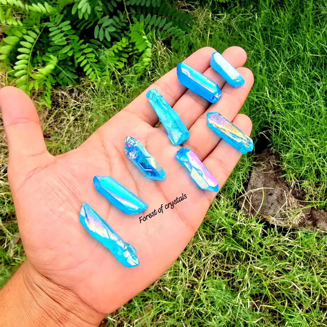 Titanium Blue Aura Crystal Point 25-35mm | Gridding Reiki Stone Jewelry Making