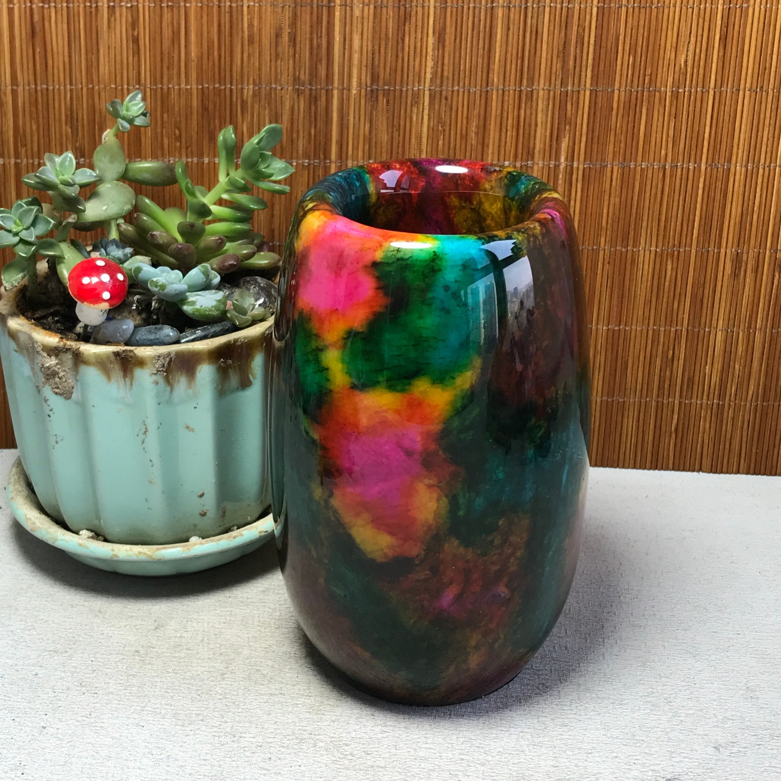 Natural “Seven Colors Jade” vase specimen -Taiwan China 1056g 129mm A5797