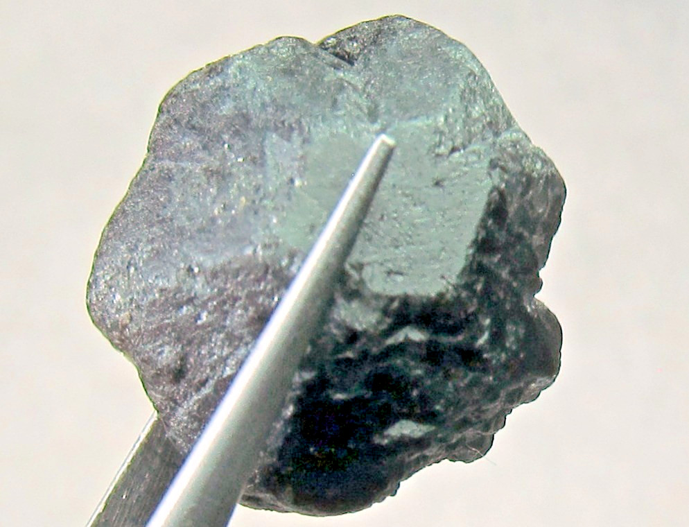 29.4 CT ALEXANDRITE NATURAL ROUGH COLECTOR’S CRYSTAL MINERAL GEM (G17)