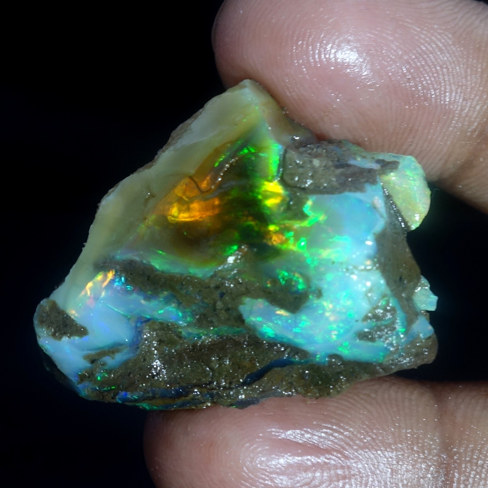 AA+ Ethiopian Oli Opal Rough Entreated Welo Opal Multi Fire Color Flash 68.00Cts