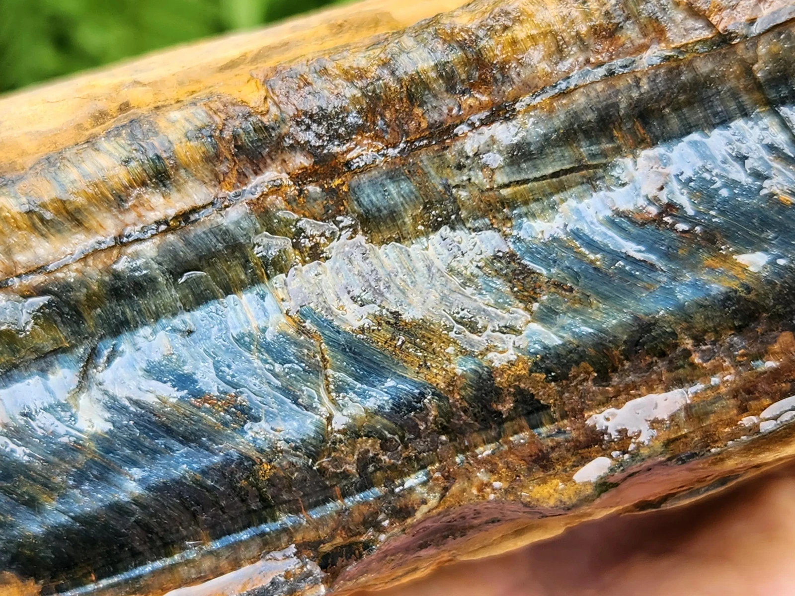 5 lb 11 oz Rough Blue Tiger’s Eye Stone. Ideal for Lapidary. Luminescent