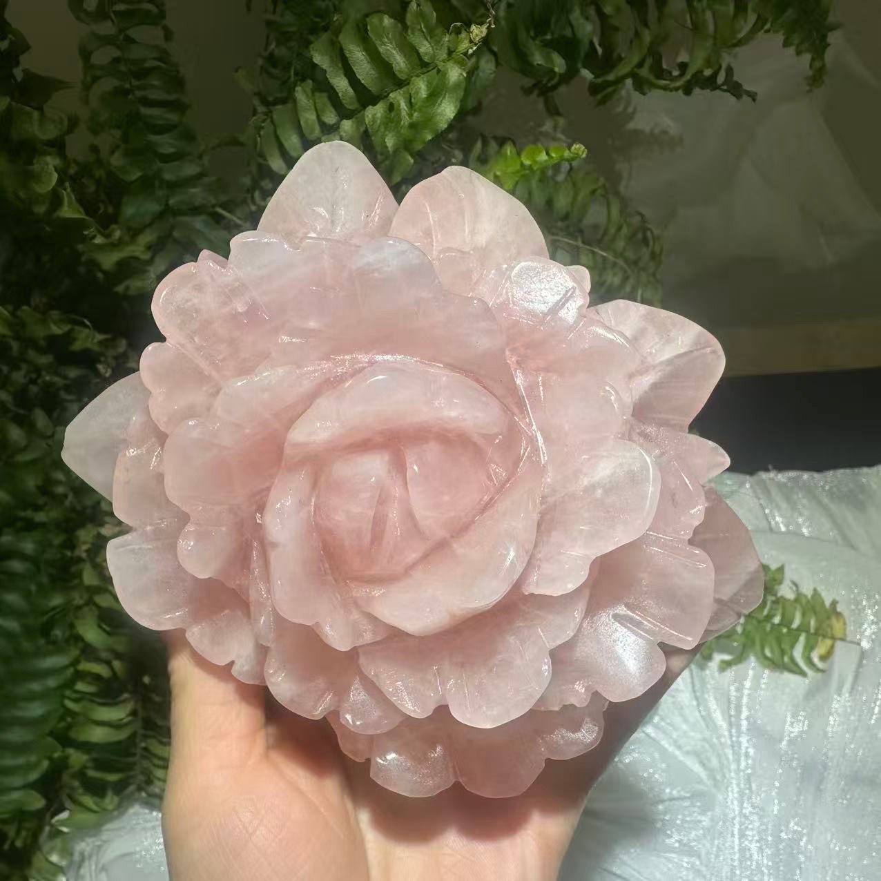 1pc Natural Pink Rose Quartz Carved Crystal Flower Skull Reiki Healing Decor