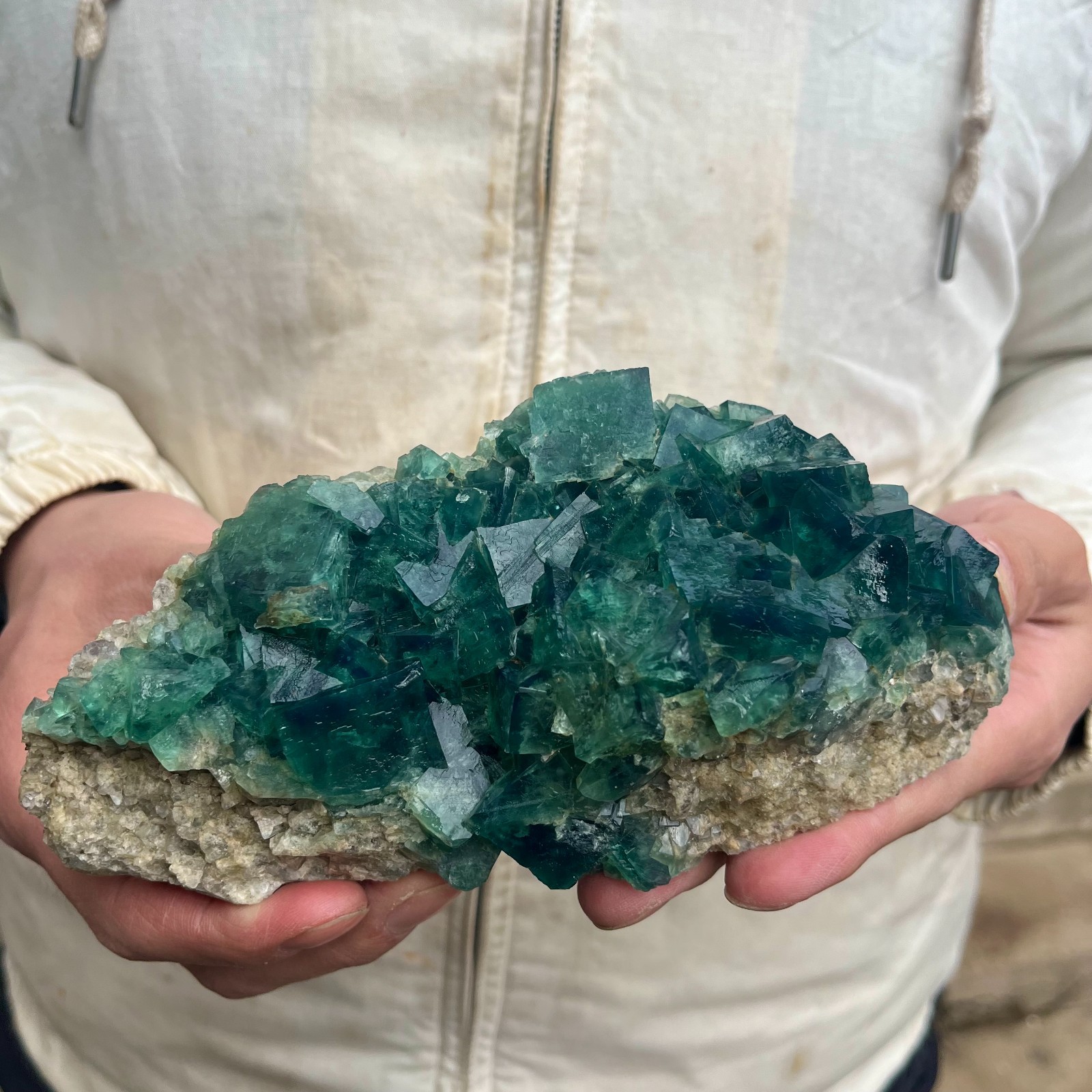 1100g Natural cubic green fluorite crystal cluster rough mineral specimen
