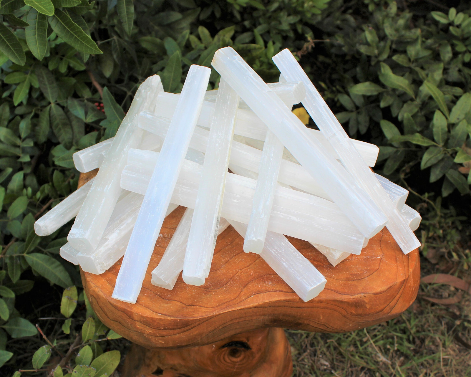 5 lb Bulk Wholesale Lot 7″ – 8″ Selenite Logs Crystal Sticks Wand Blade 5 Pounds