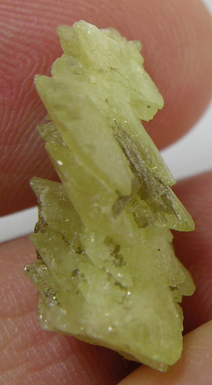 #1 16.50ct Pakistan Terminated Raw Titanite Sphene Crystal Specimen 3.30g 23mm