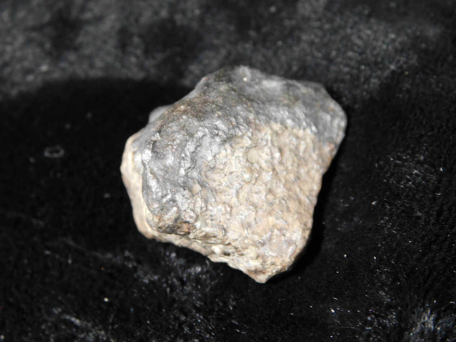 Small Stony METEORITE With Dark Fusion Crust 100% Natural Fell in Libya 16.7gr