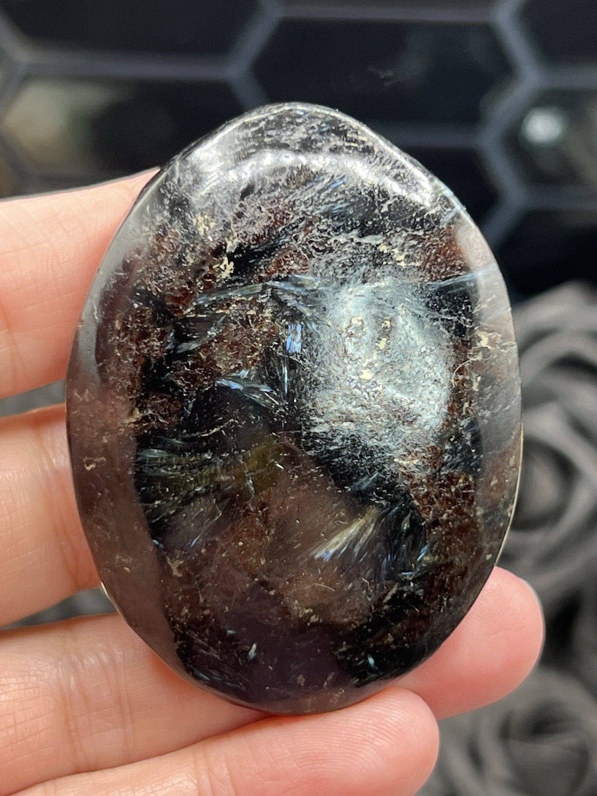 Natural “Firework Stone” Arfvedsonite Polished Palm stones L@@K Free ship & Gift
