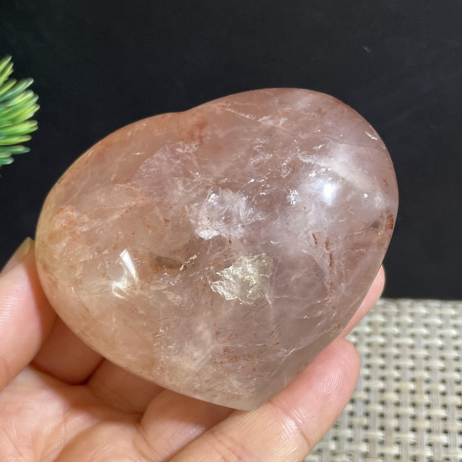 197g Natural red gum flower crystal hand polished quartz heart