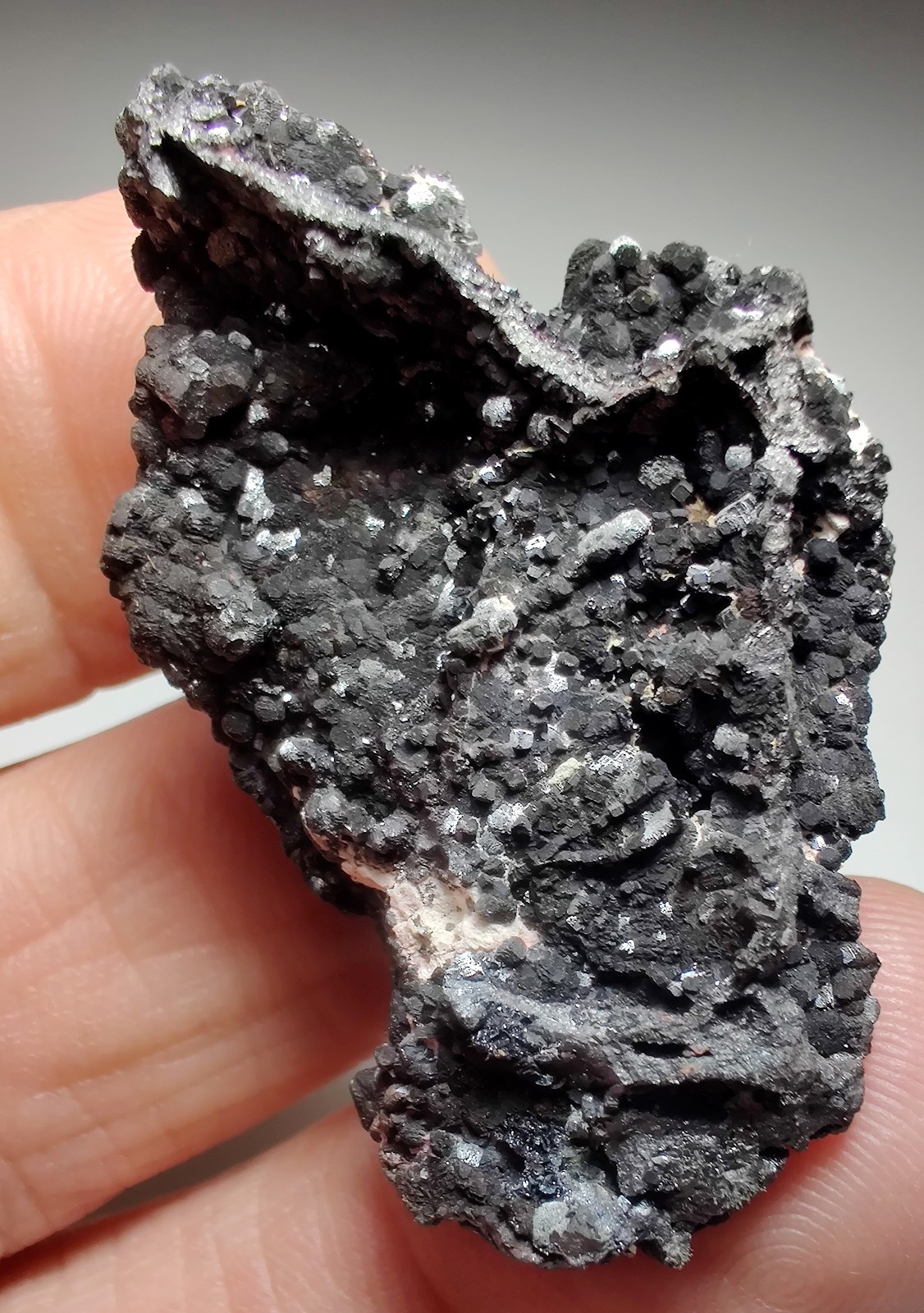 Hematite, Magnetite, Calcite crystal specimen. Hiawatha Mine, Michigan 32 grams.