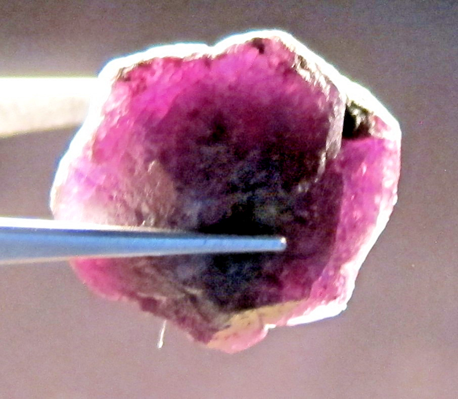 29.4 CT ALEXANDRITE NATURAL ROUGH COLECTOR’S CRYSTAL MINERAL GEM (G17)