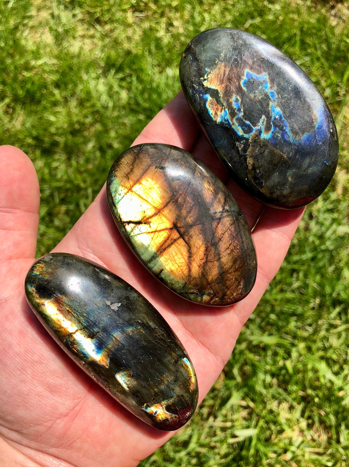 Spectrolite Palm Stone (A Grade Labradorite) Natural Spectrolite from Madagascar