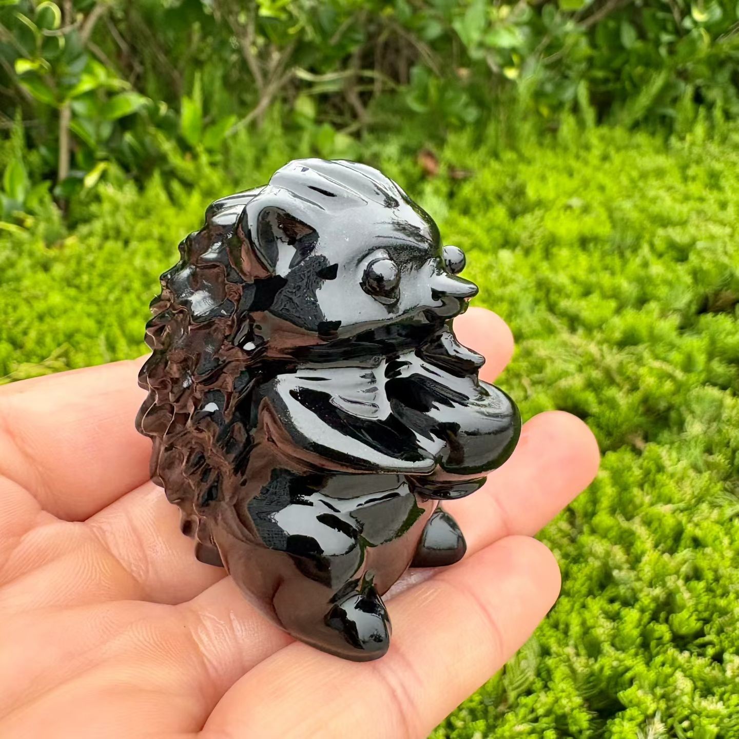 1pcs Natural mixed Hedgehog Carved quartz Crystal Reiki gift random