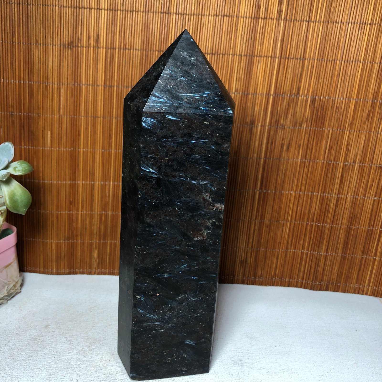 1.13kg Natural Fireworks Stone Crystal Wand Point Healing free standing A2282