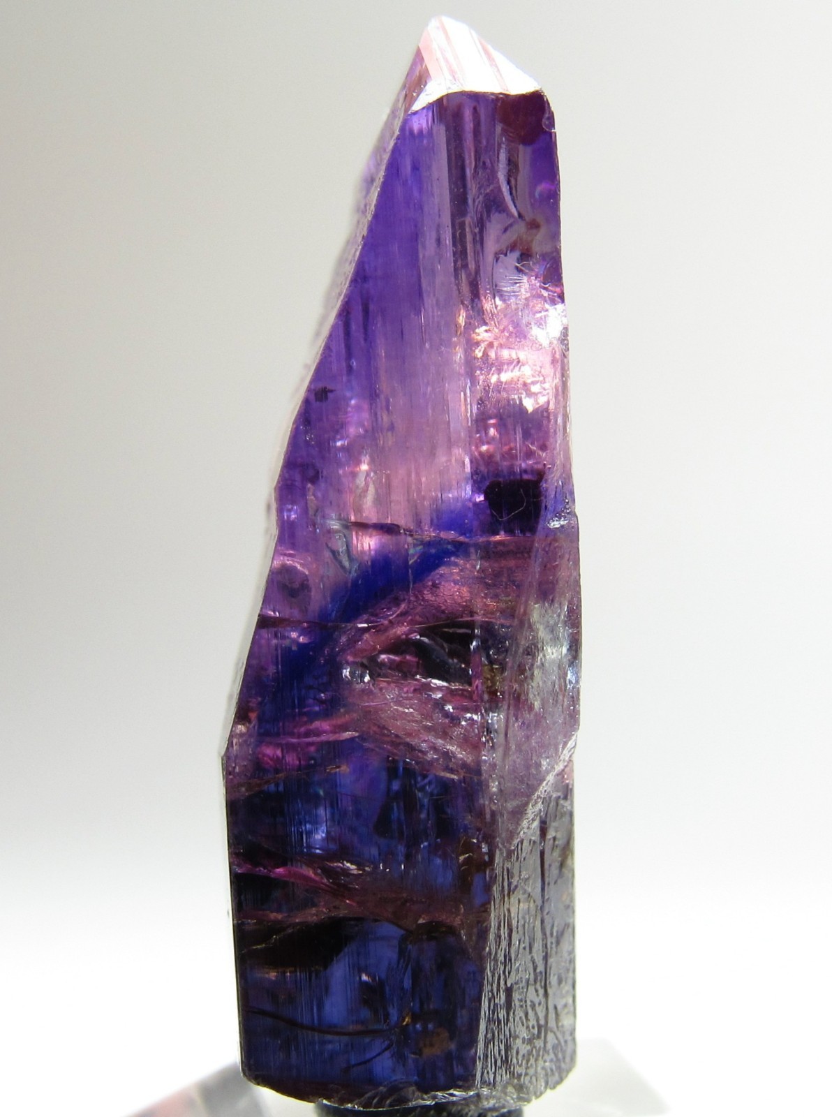 ENTICING ULTRA RARE UNHEATED IRIDESCENT FANCY COLOR GEM TANZANITE!!!! TANZANIA
