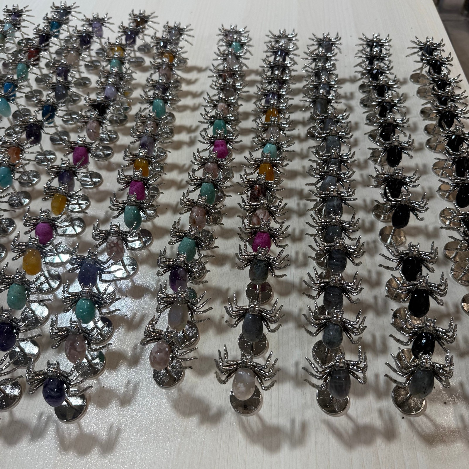 2″ Natural Mixing hand carved Spider Quartz Crystal heal Gift random 10pc