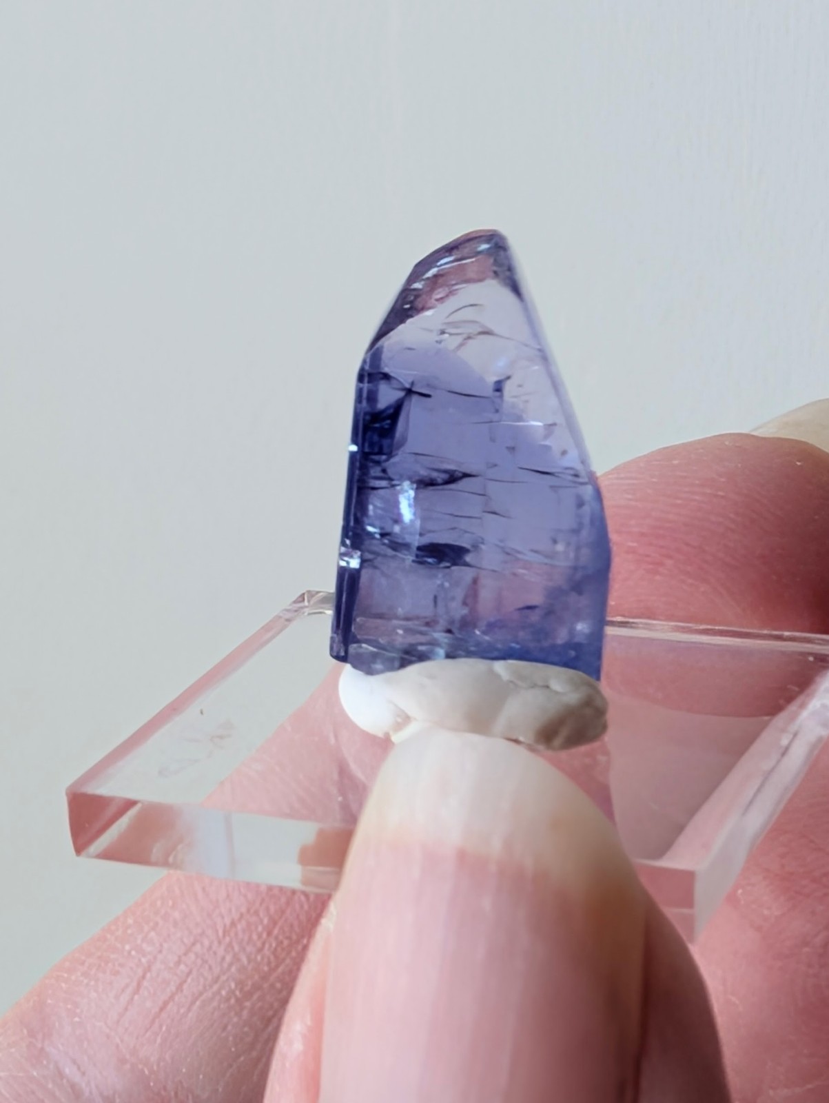 10.65 ct Natural Tanzanite Crystal – Blue/Violet Pleochroism – Merelani Tanzania