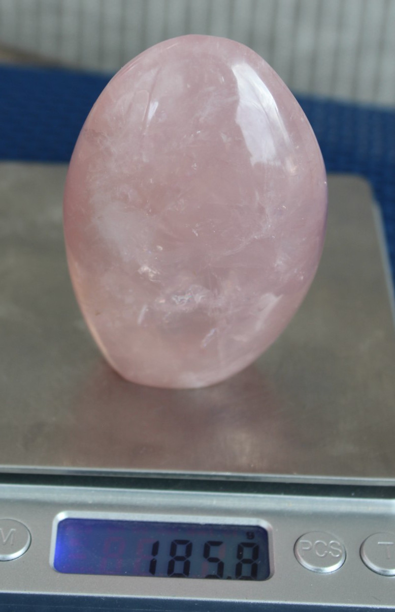 ROSE QUARTZ FREEFORM 3.06 X 2.00 INCHES/ 185.8 GRAMS
