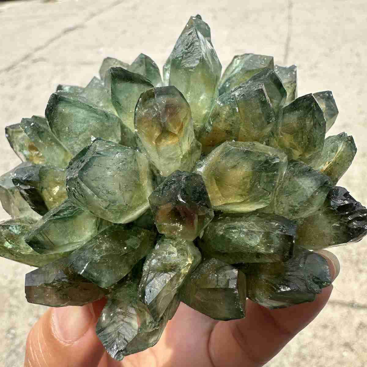 New Find green Phantom Quartz Crystal Cluster Mineral Specimen Healing 200g+ 1pc