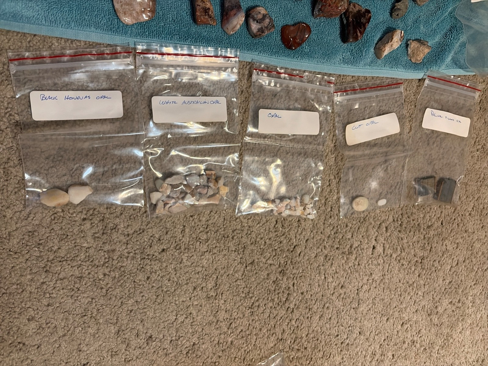 Huge lot of over 100 Different-Rocks, Minerals, Crystals & Fossils Mixed Lot .