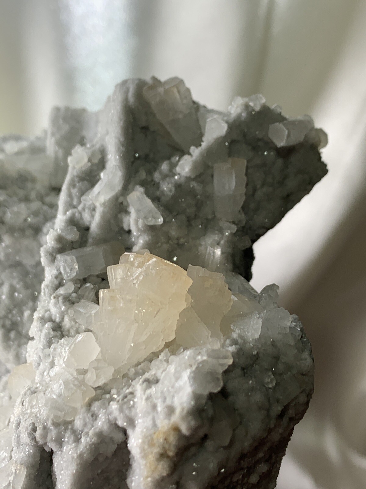 STRONTIANITE LARGE MUSEUM QUALITY SPECIMEN NATURAL TERMINATED CRYSTALS MATRIX