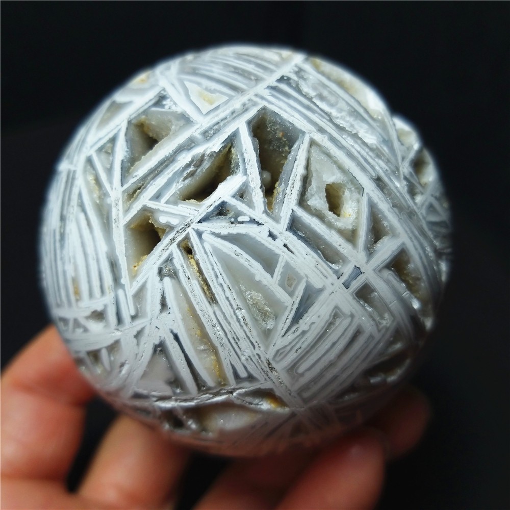RARE 318.5g 63mm Natural Grid Agate Stone Geode Sphere Ball Healing A4949