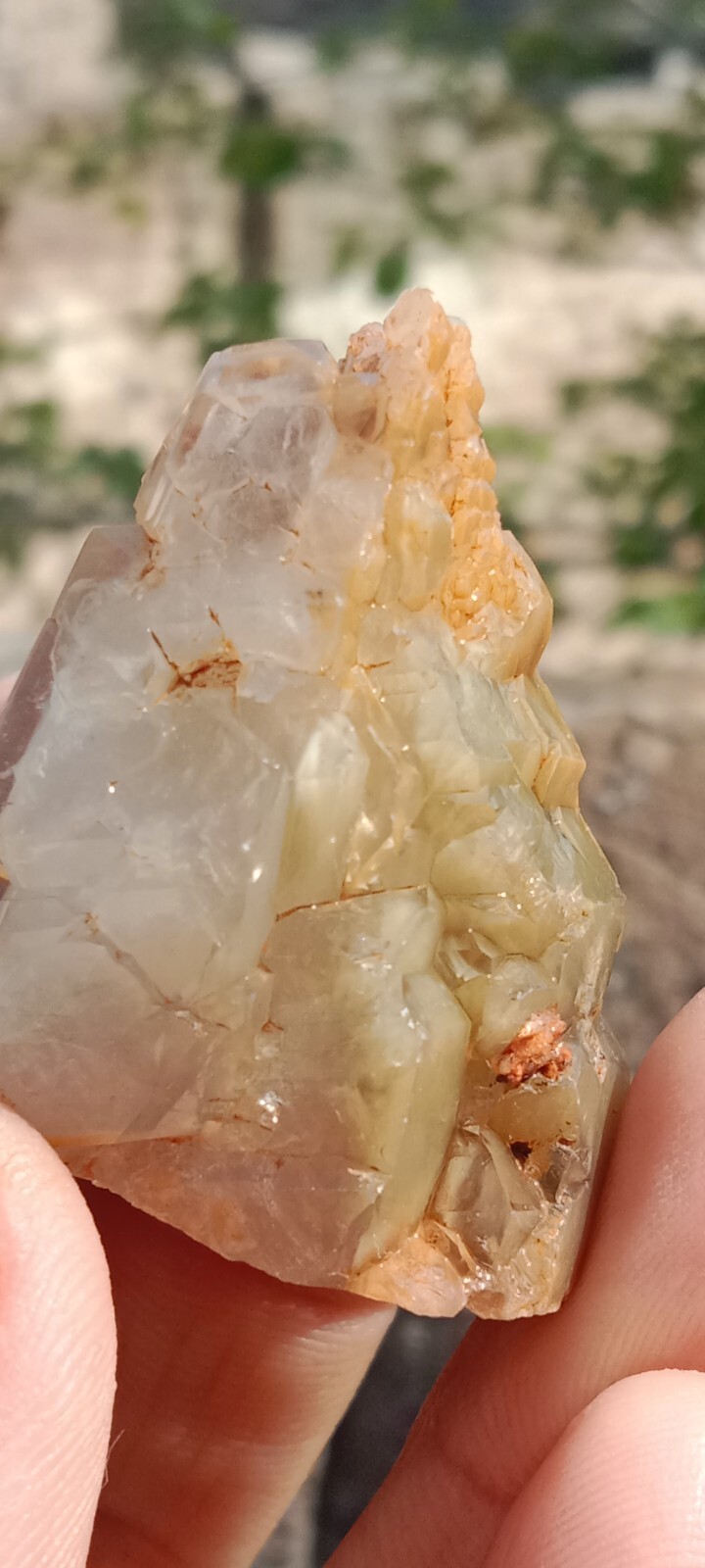 33.5Grams Tri color white brown and chlorine Beautiful Chlorine Quartz Crystal