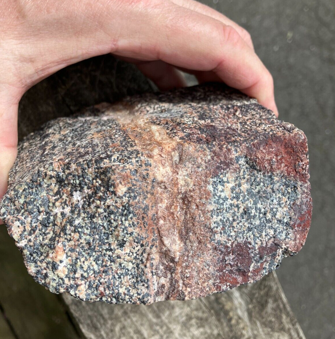 A101 Franklin NJ Fluorescent Willemite Vein 5.25×4.x2.5 in 6.23lb phosphorescent