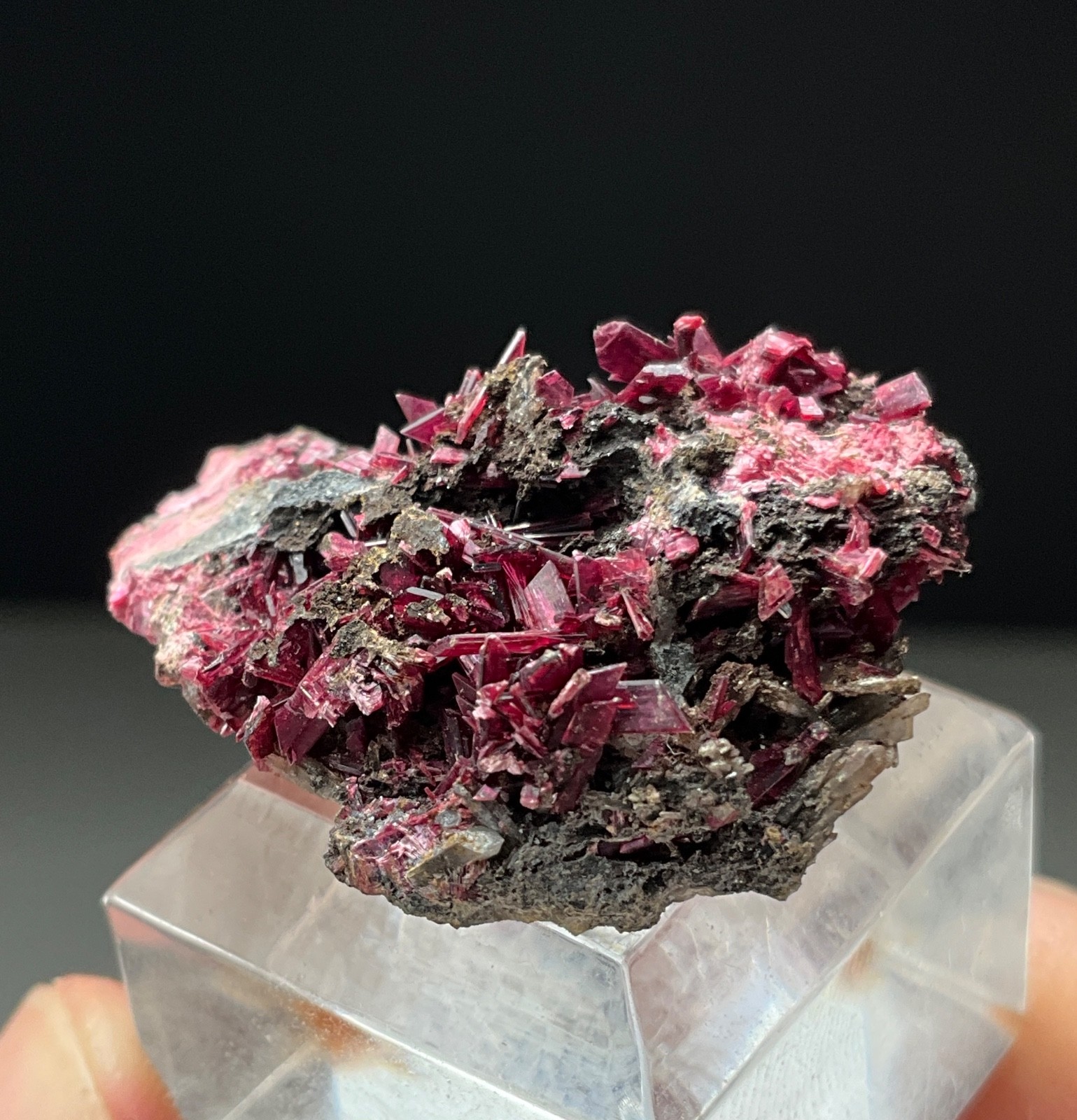 OUTSTANDING ERYTHRITE CRYSTALS FROM BOU AZZER MINE, MOROCCO