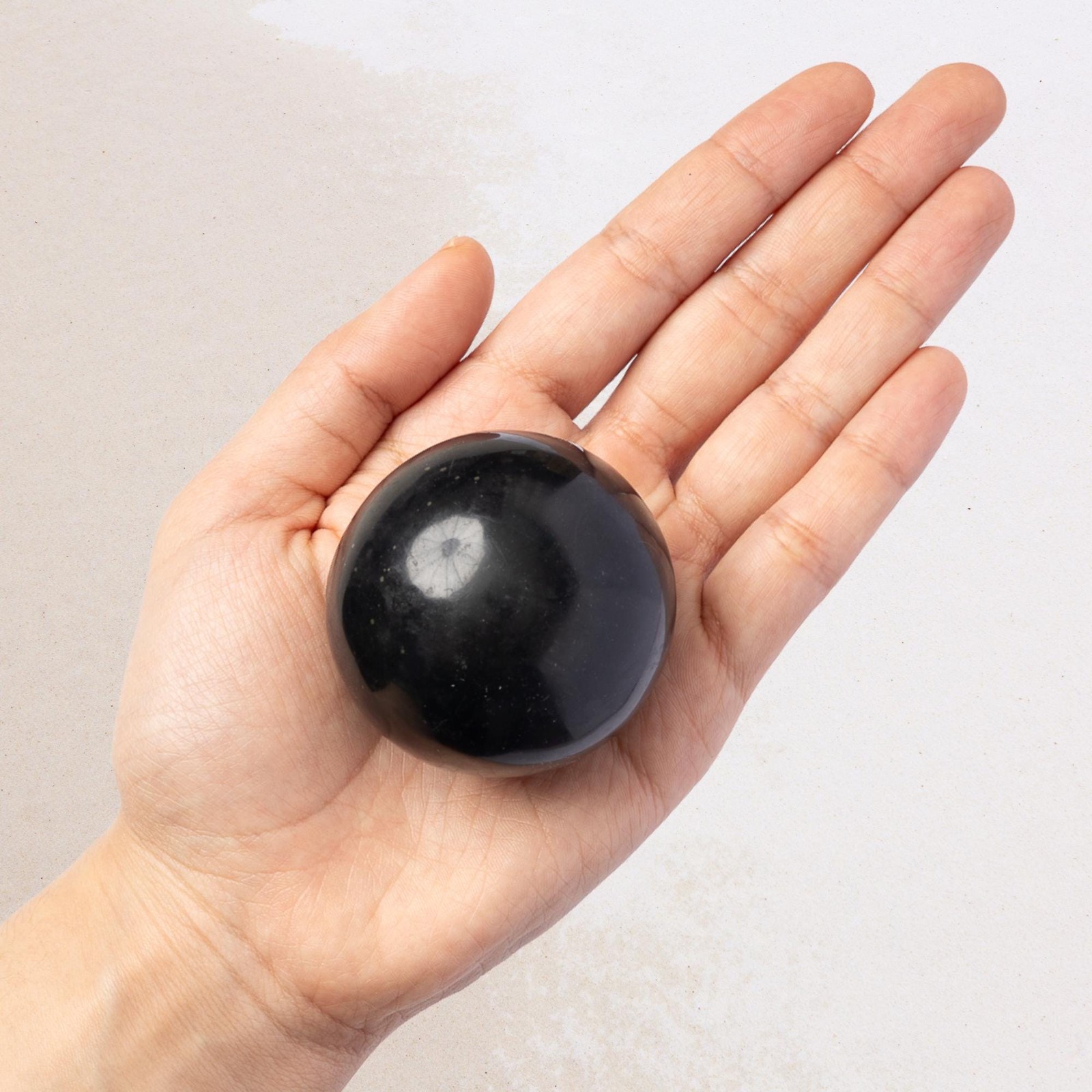 Black Onyx Sphere Stand Natural Polished Crystal Ball Decorative Stone Gift