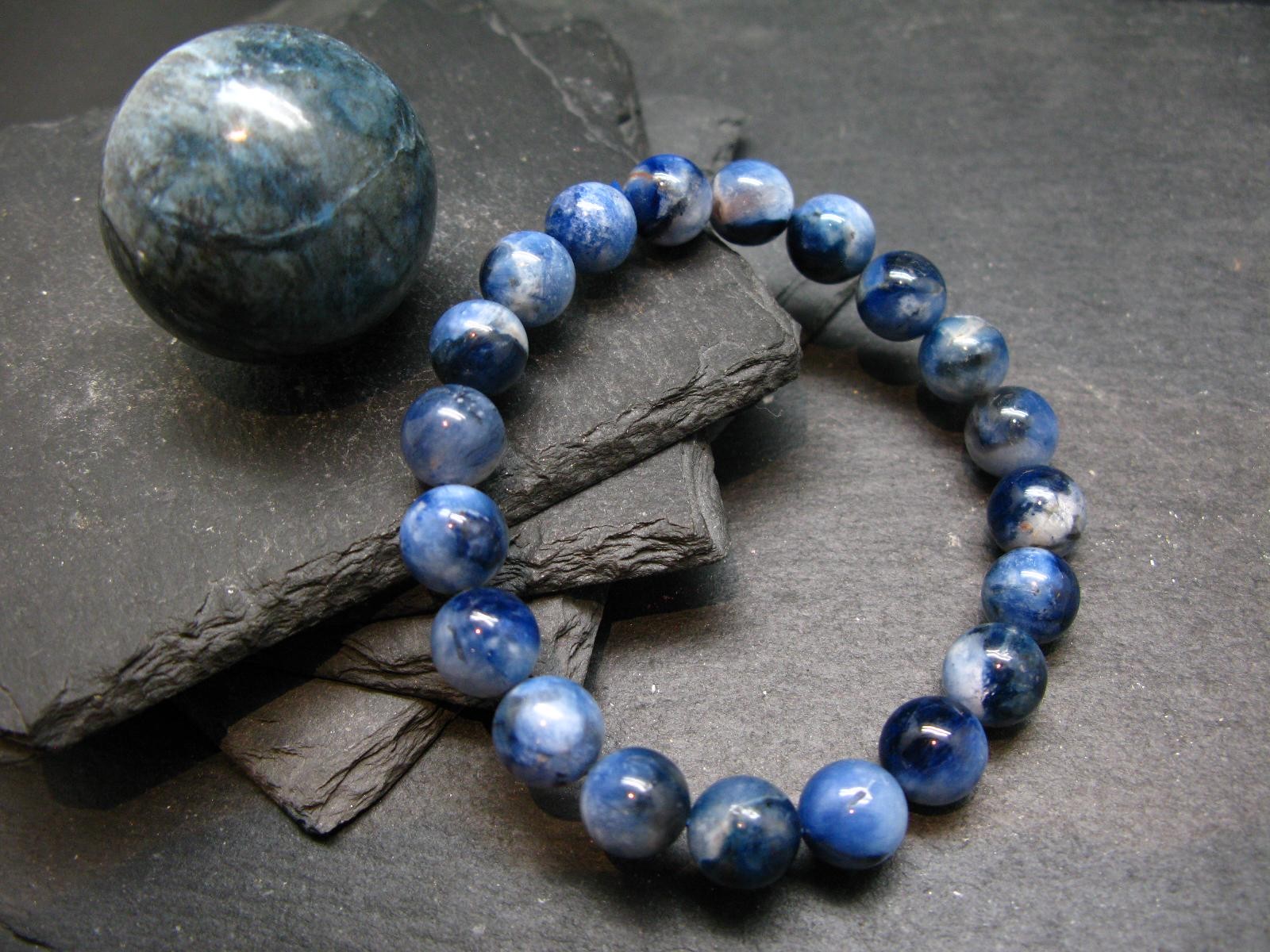 Dianite (Blue Jade) Genuine Bracelet ~ 7 Inches ~ 10mm Round Beads