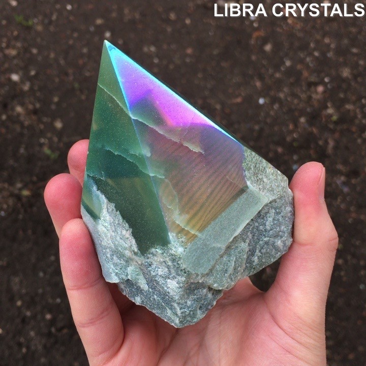 Green Aventurine Crystal Point Polished Generator Tower Aura Finish 328g 3.5″