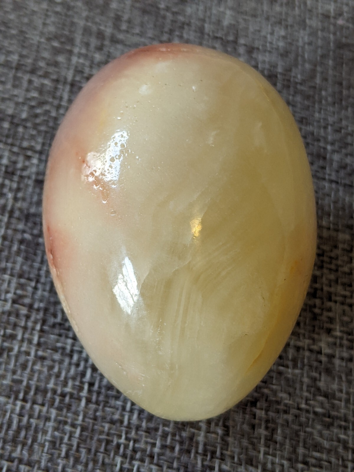 Reddish White Onyx Easter Egg Natural Crystal Banded Mineral – With Stand