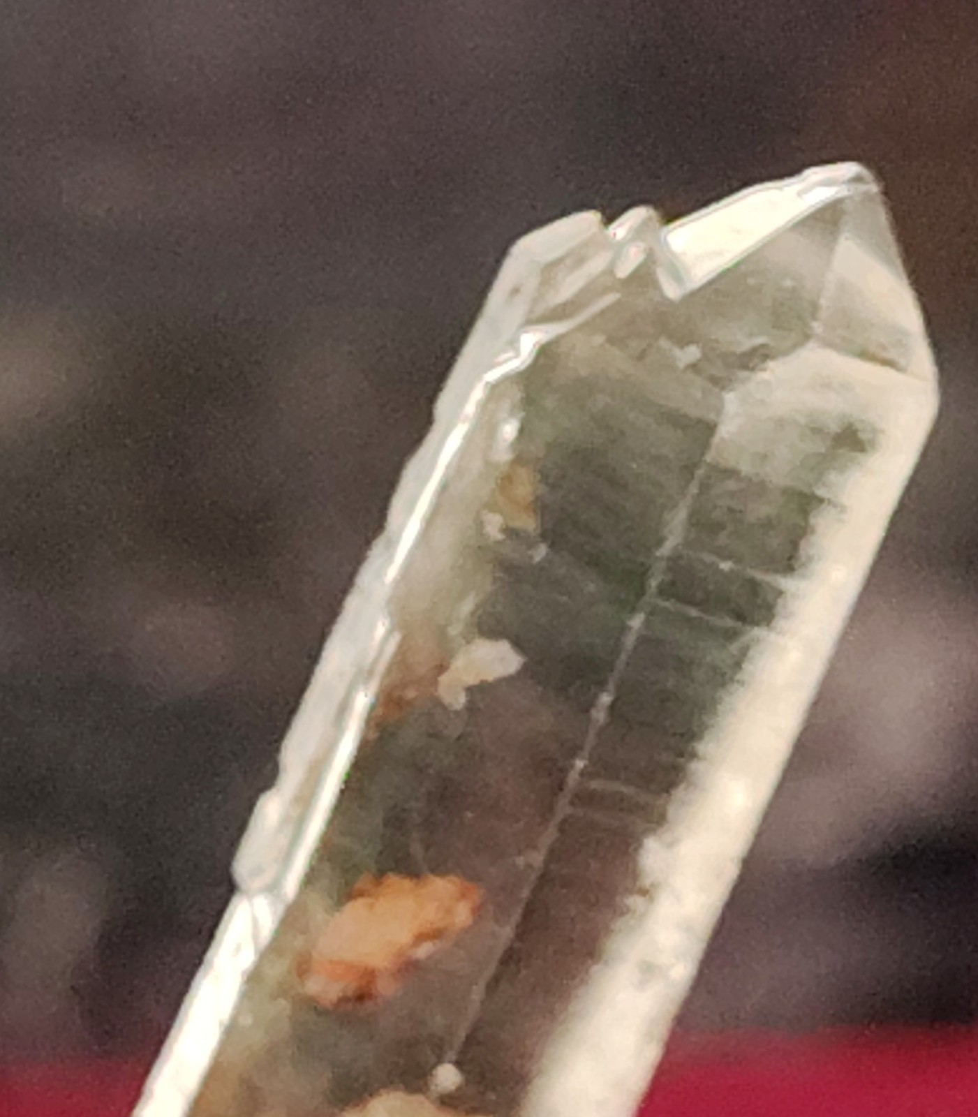 30mm Scenic Quartz Point Red Hematite, Epidote Inclusions, 360 Display ,Meigu