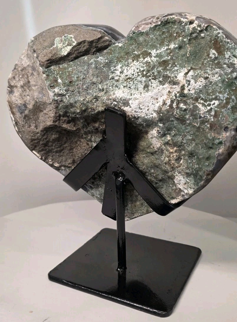 8″ 5LB 12oz Amethyst Heart Crystal Cluster Geode FREE Stand