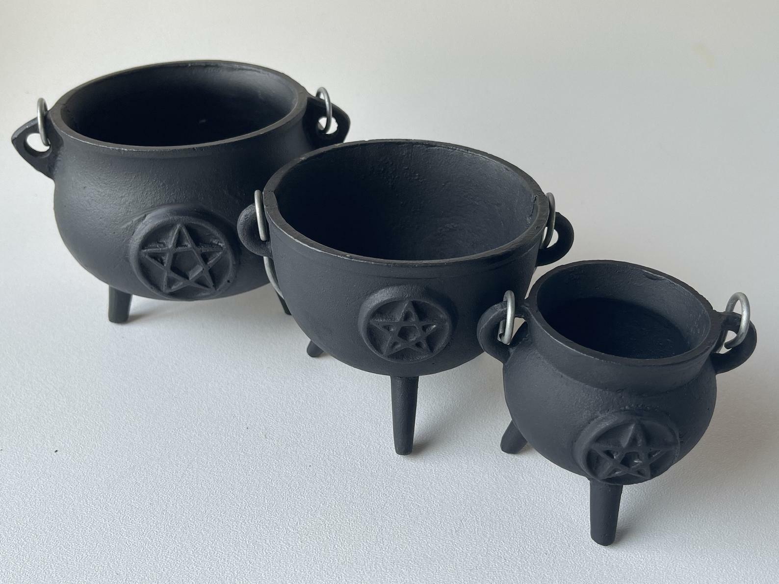 Pentagram Pentacle Cast Iron Cauldron with Lid and Handle, Witches cauldron