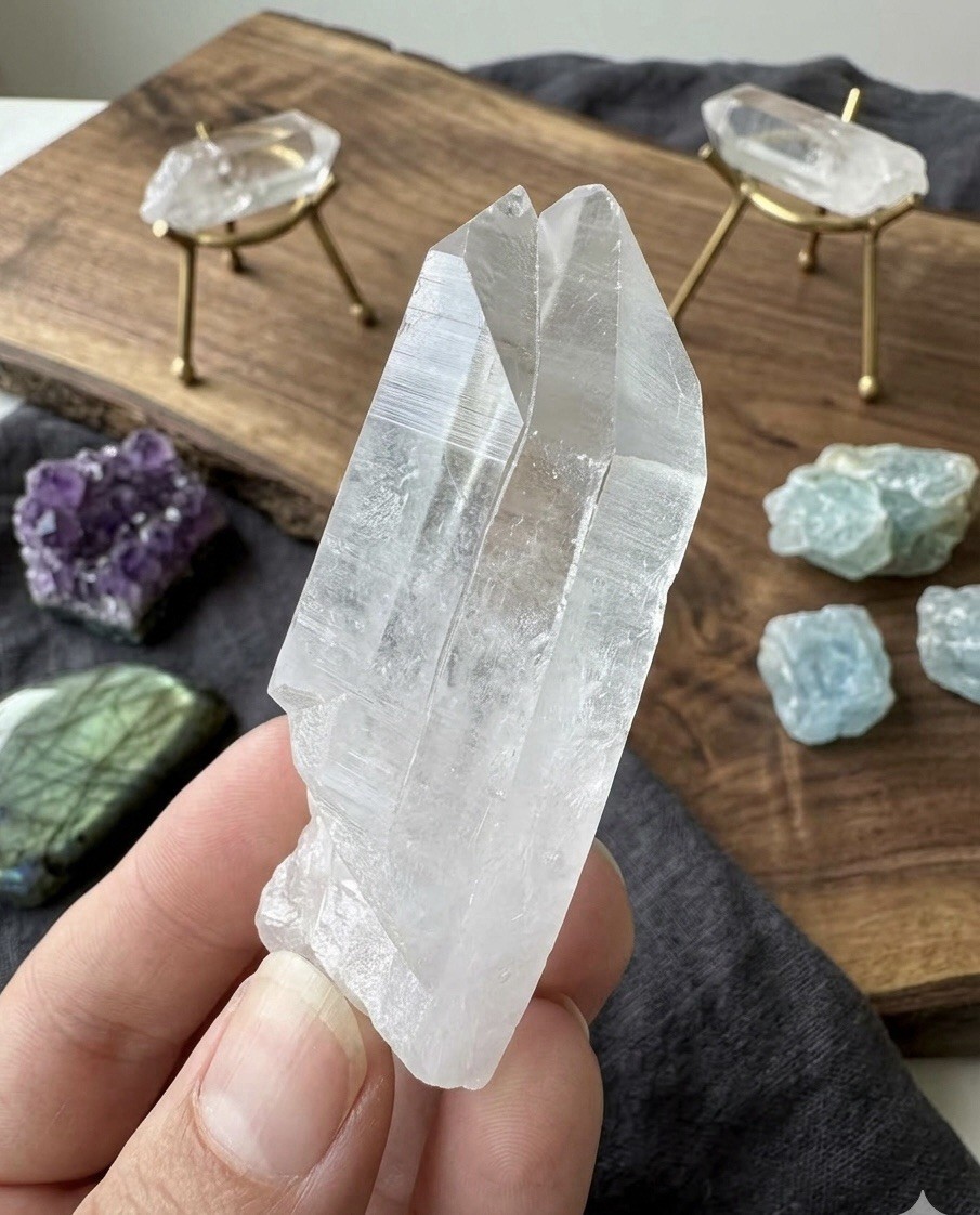 Arkansas Clear Quartz Lemurian Seed Crystal Parallel Twin Point Formation 1.7 oz
