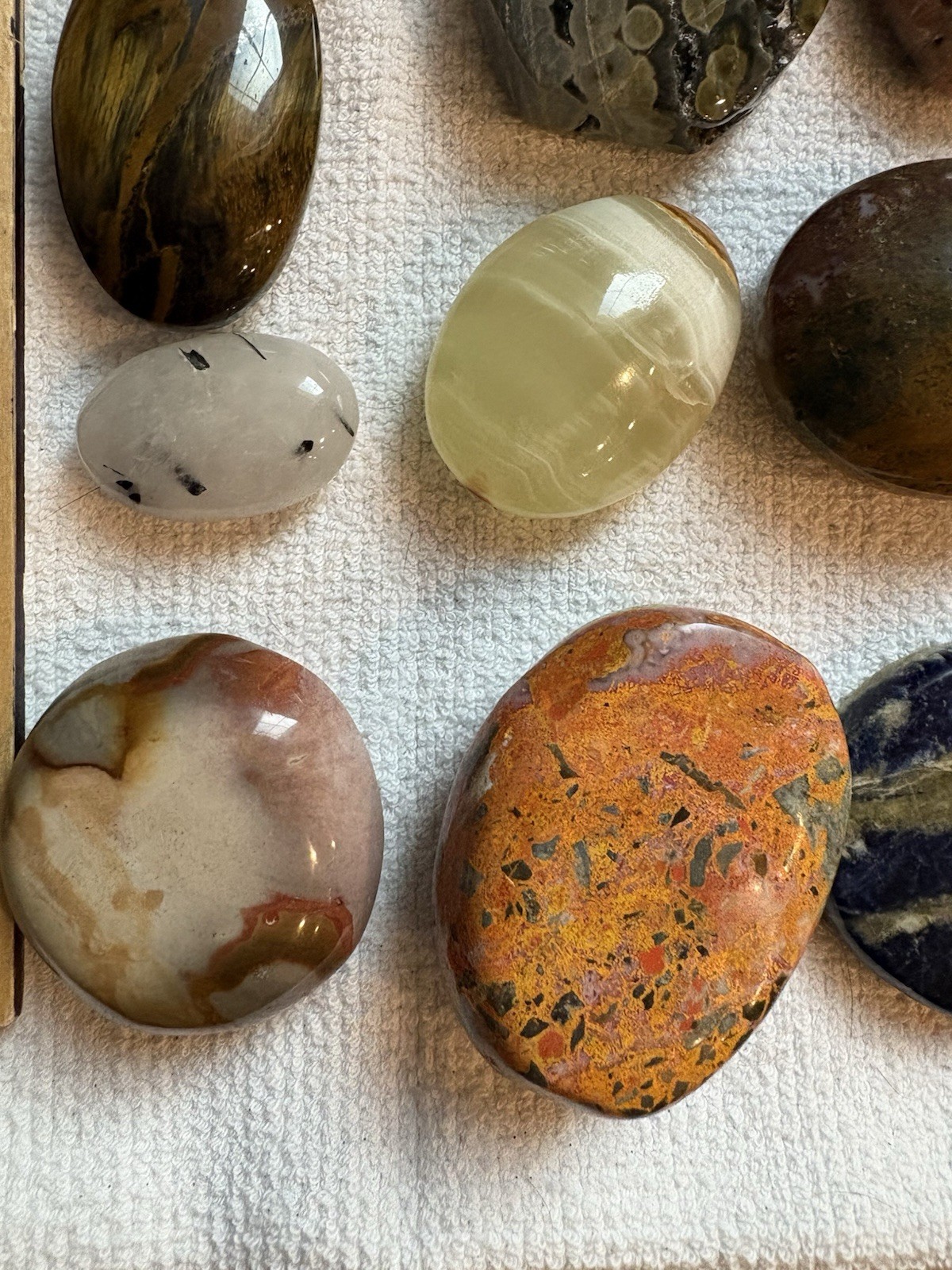Lot If 12 Palm Worry Stones Misc Materials Reikee Meditation Healing Stones
