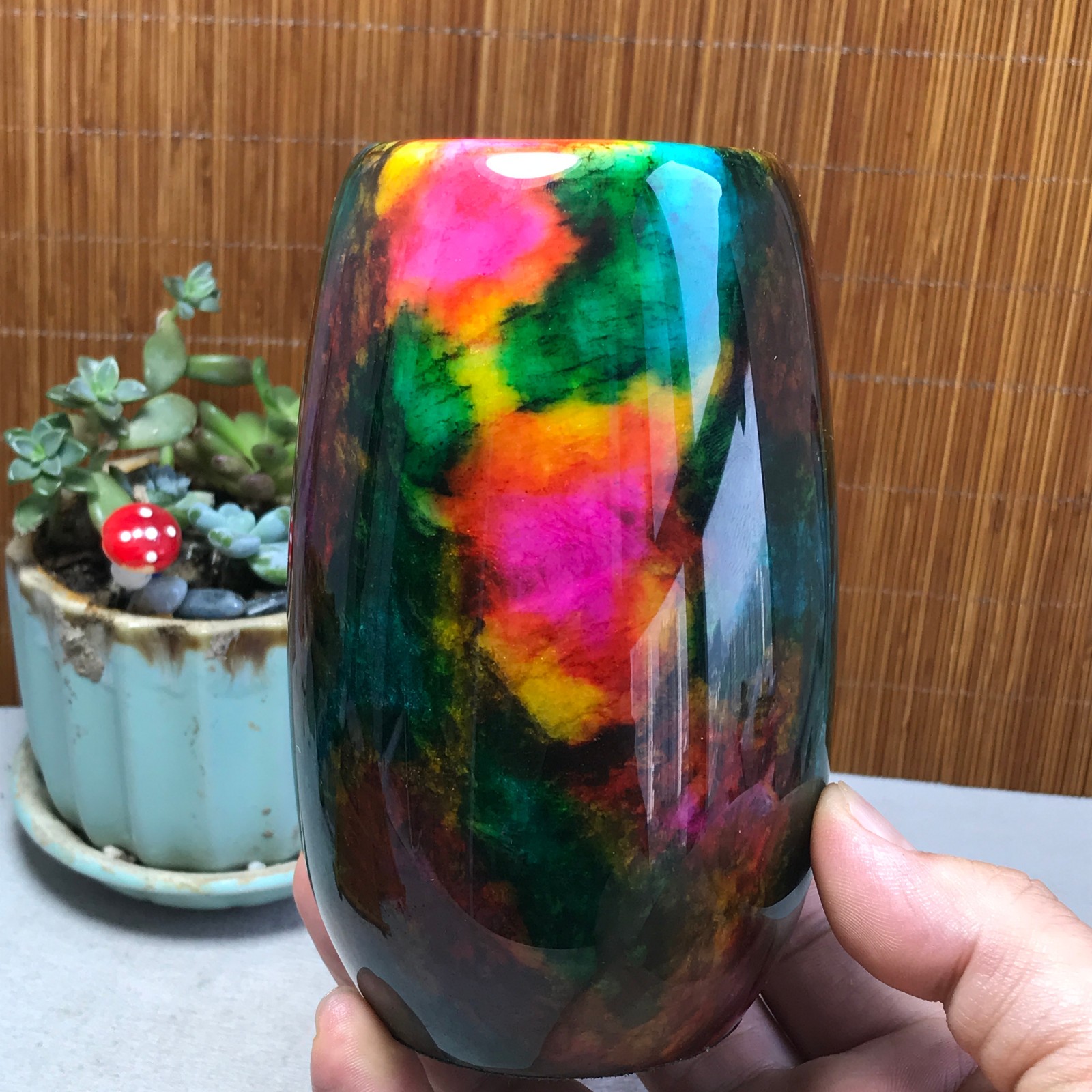 Natural “Seven Colors Jade” vase specimen -Taiwan China 1056g 129mm A5797