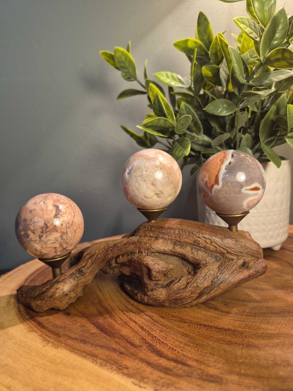Drift Wood Stand Holds 3 Sm-Med Spheres