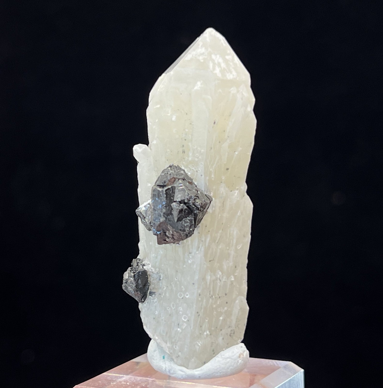 55mm 25g Bright Magnetite on Quartz from Inner Mongolia China