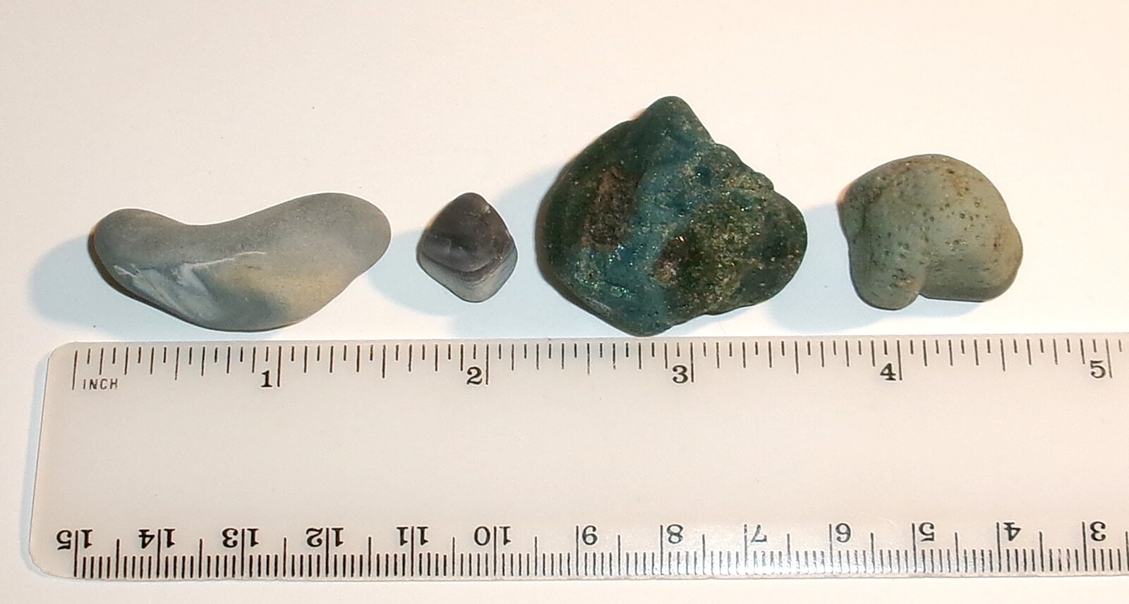 Leland Blue Stones 4 pcs and Black Velvet Bag Michigan Iron Ore Slag Glass Gems